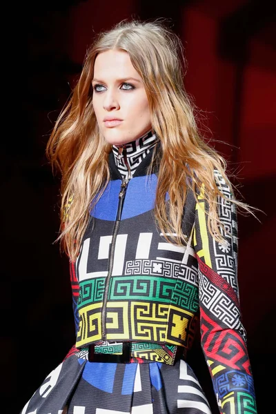 Look 53